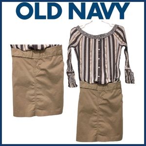 OLD NAVY Y2K Khaki Skirt - Vintage boxy fit, Pockets, Knee Length, Tan, Size 6